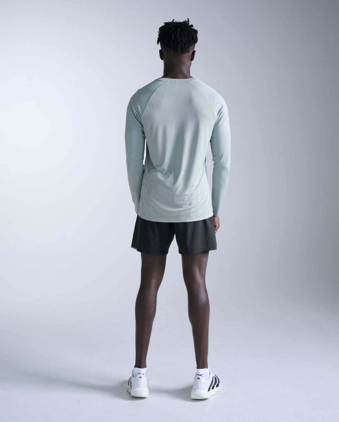 2xu-aero-long-sleeve-laufshirt-herren-smoke-blue image 6