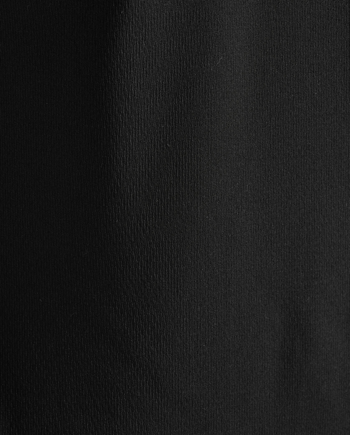 2xu-motion-aspire-long-sleeve-herren-black-white-shirt image 7