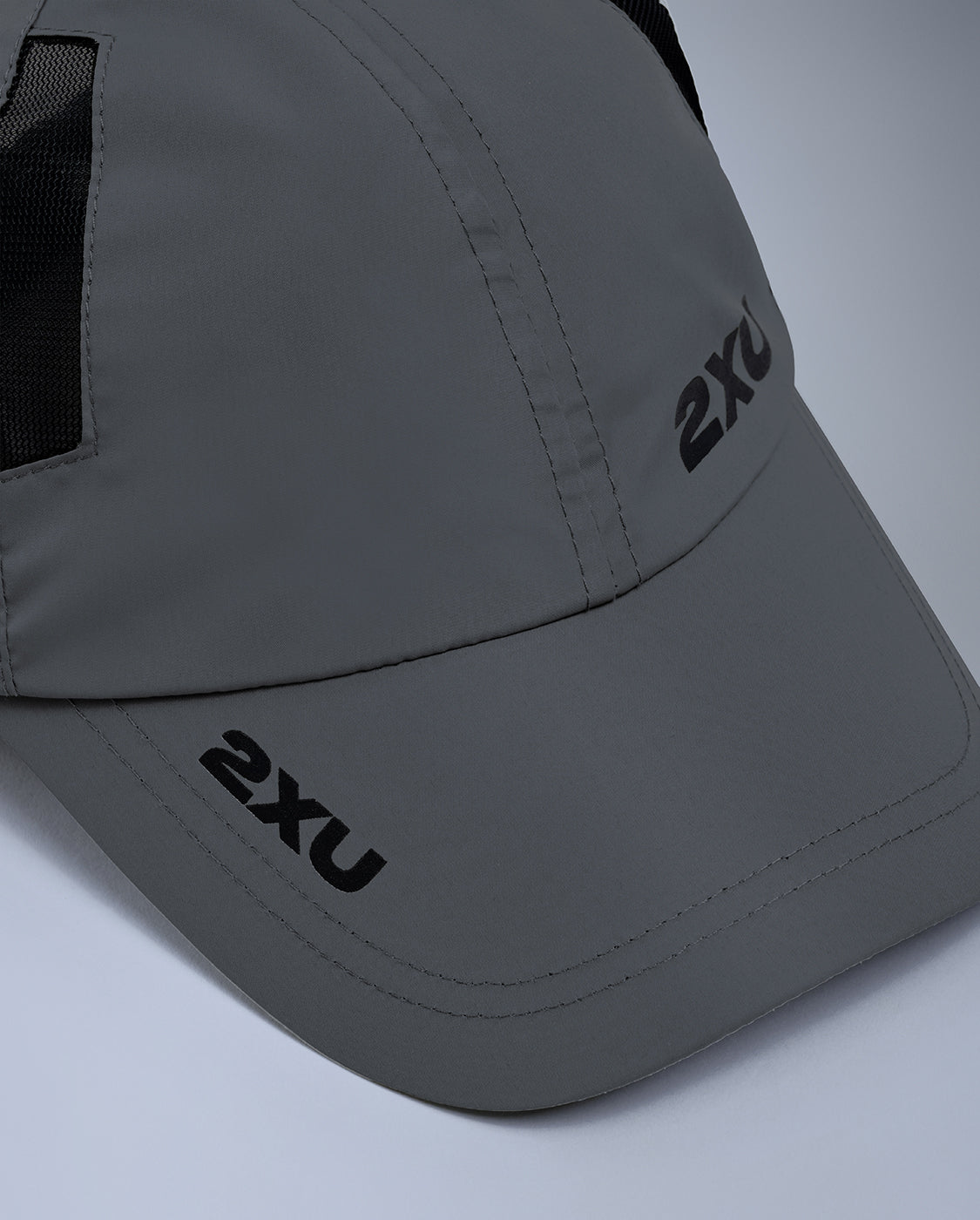 2xu-aero-run-cap-jupiter-black-unisex-verstellbar image 3