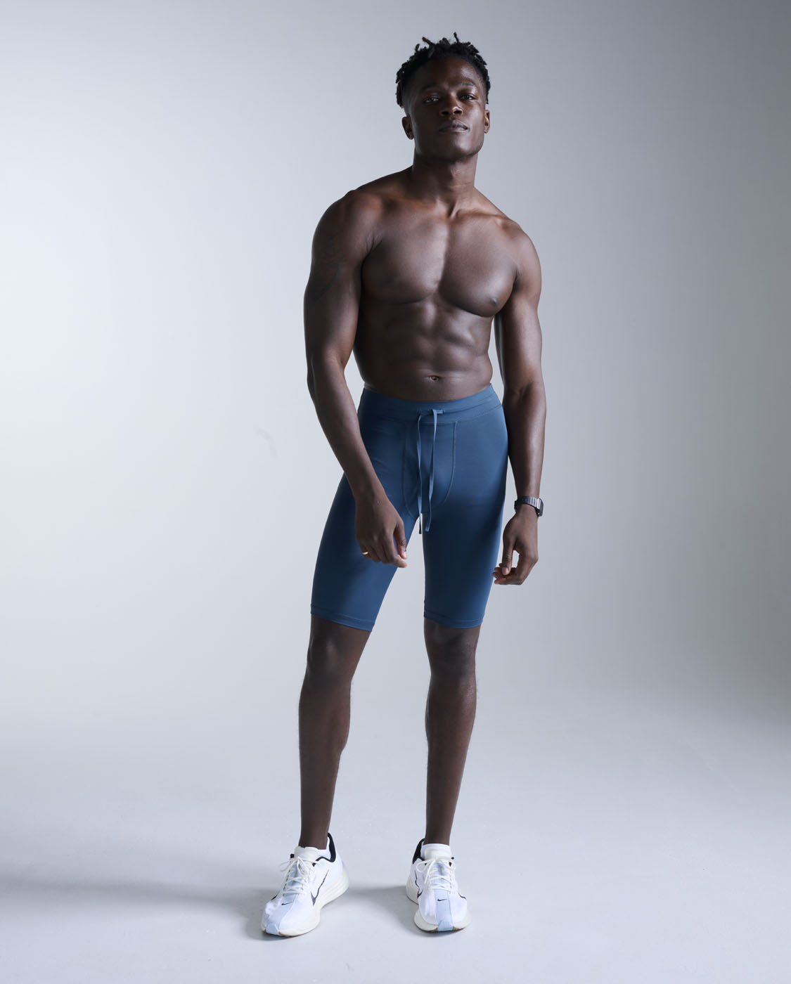 2xu-aero-mesh-kompressionsshorts-majol-herren-mit-taschen image 3