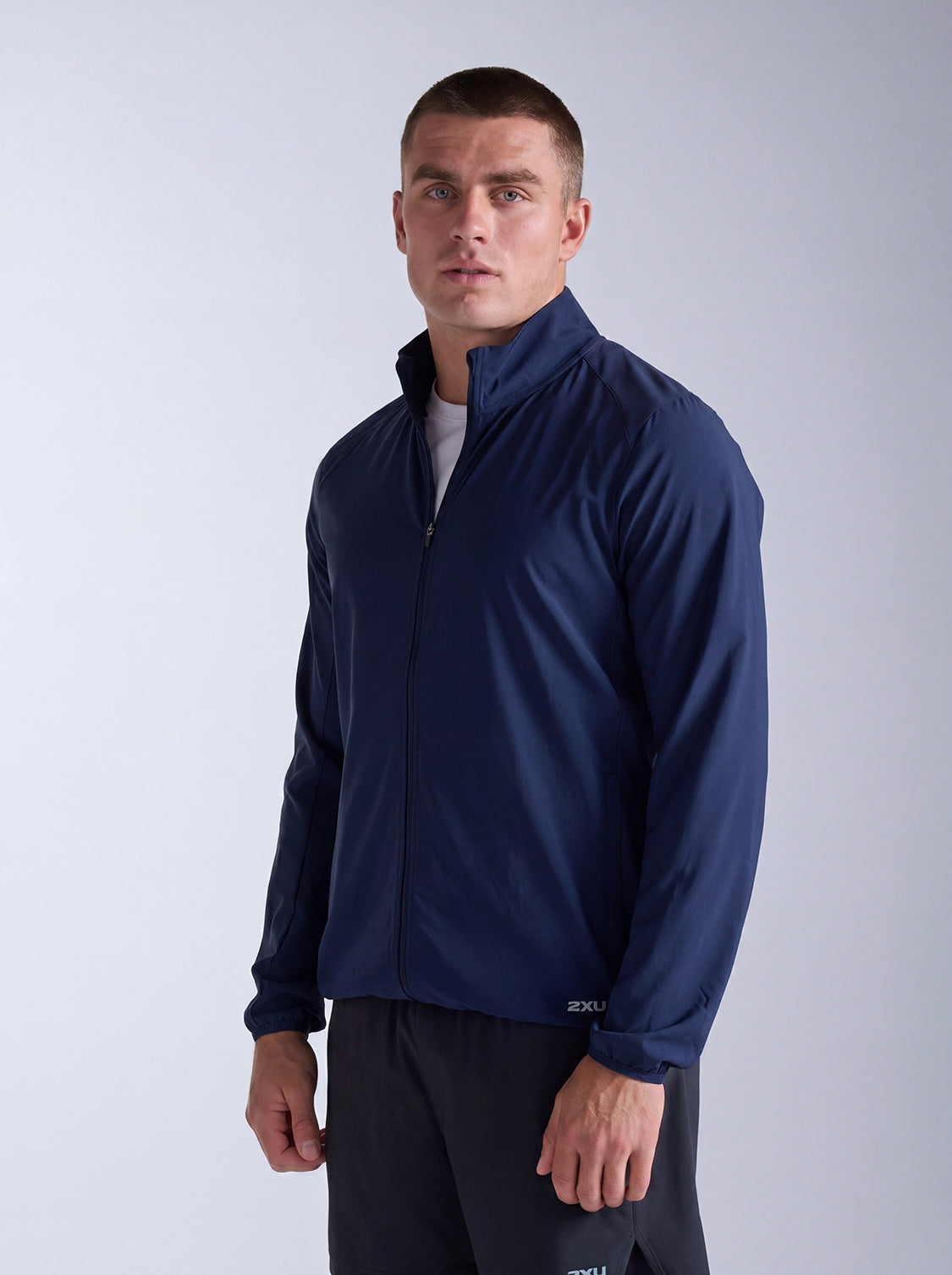 2xu-aero-jacket-laufjacke-midnight-herren-wasserdicht image 2