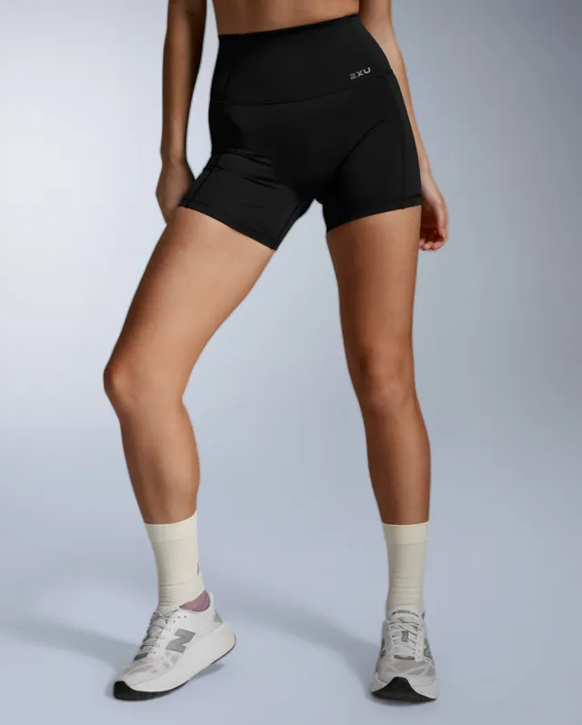 2xu-flex-feather-flex-5-inch-laufshorts-damen-schwarz image 1