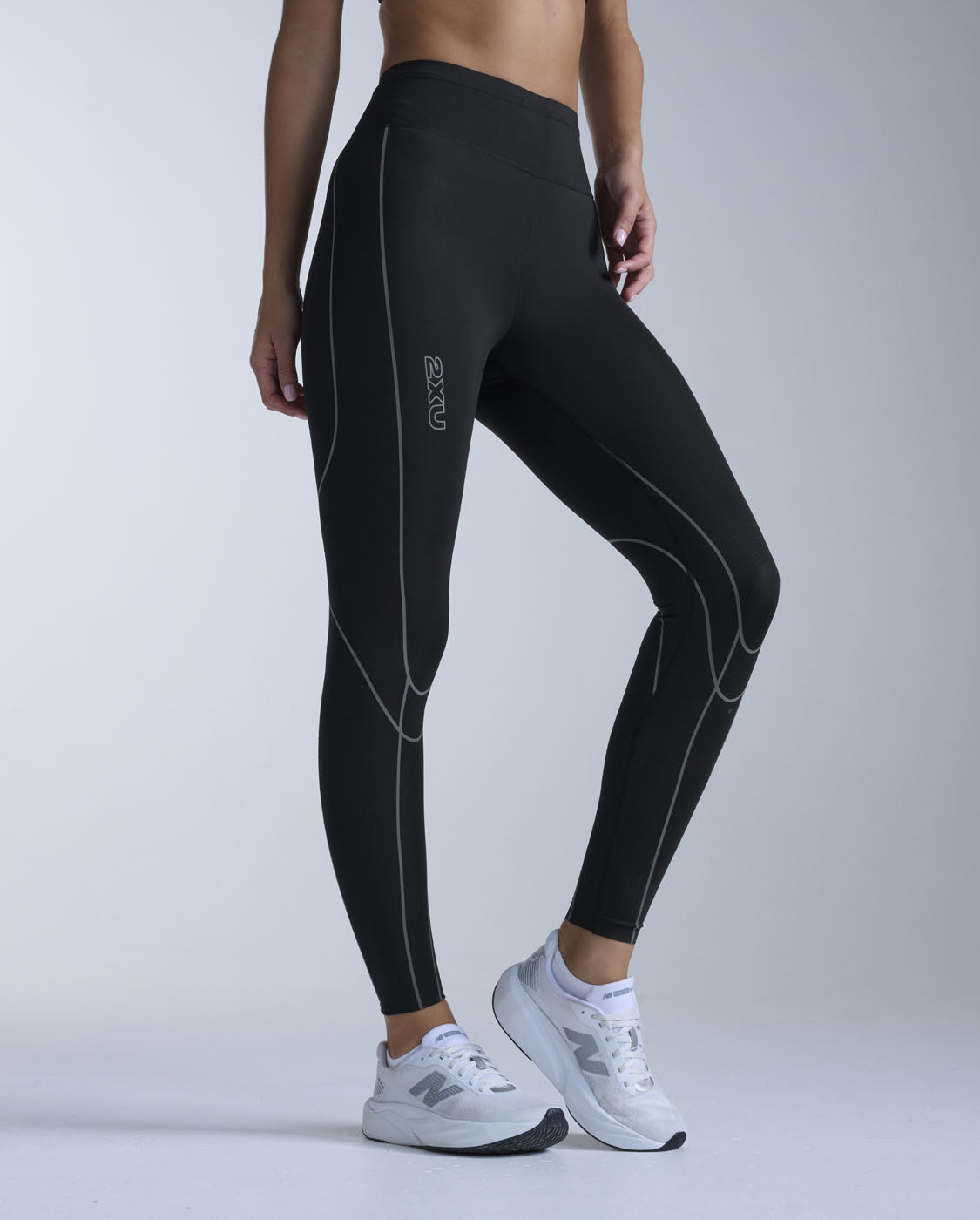2xu-light-speed-kinesis-hi-rise-tights-damen-schwarz image 3