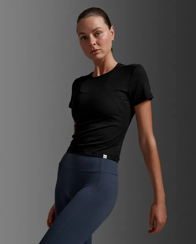 2xu-fluid-modal-ribbed-crop-tee-t-shirt-black-white-damen image 1