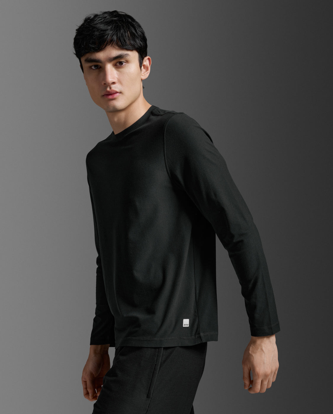 2xu-signature-long-sleeve-langarmshirt-herren-black-black image 2