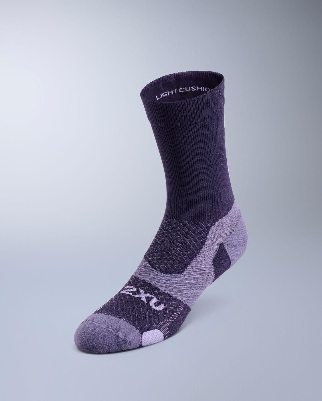 2xu-vectr-light-cushion-crew-socks-lila-socken image 1