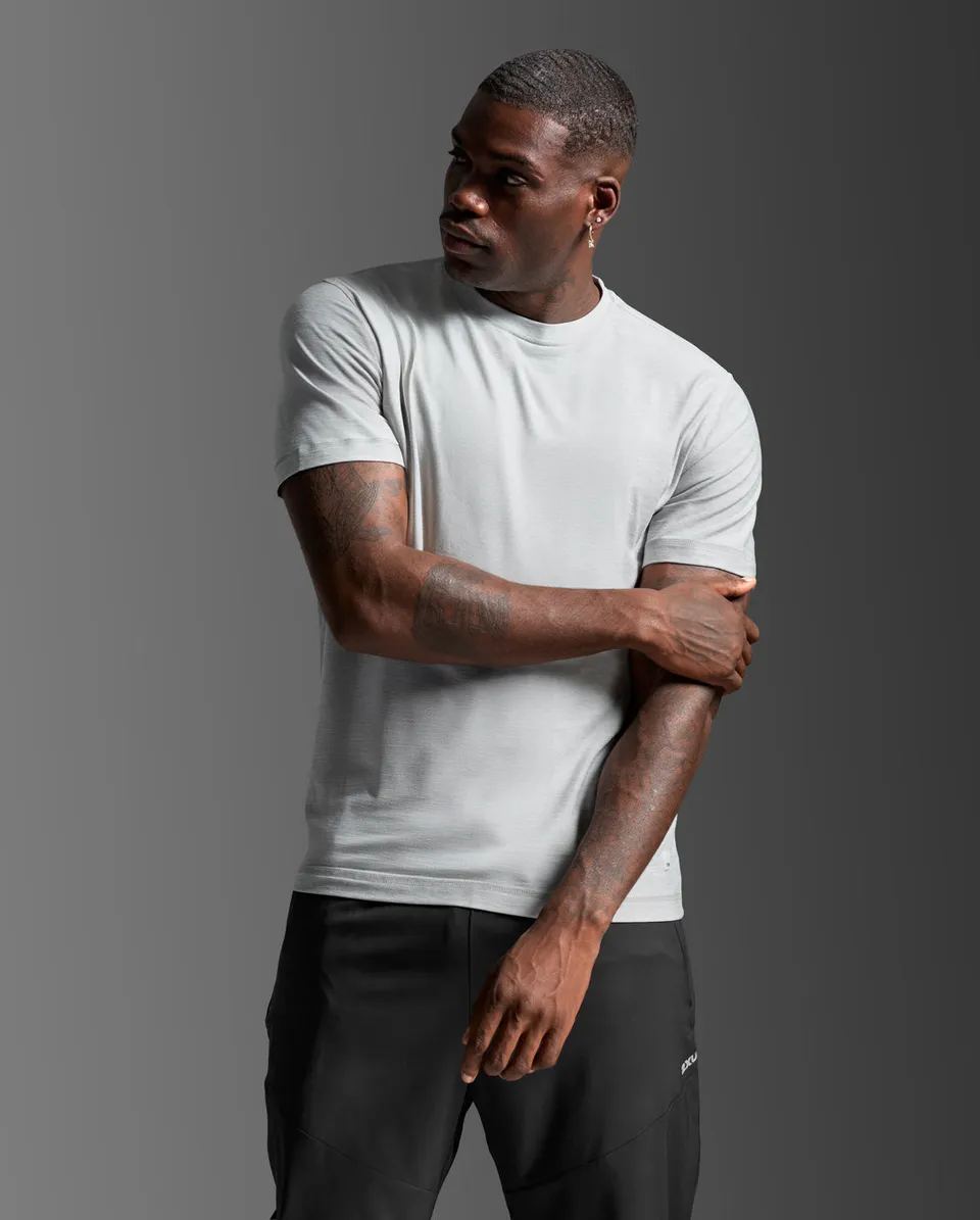 2xu-signature-tee-t-shirt-herren-harbor-mist-schnelltrocknend image 1