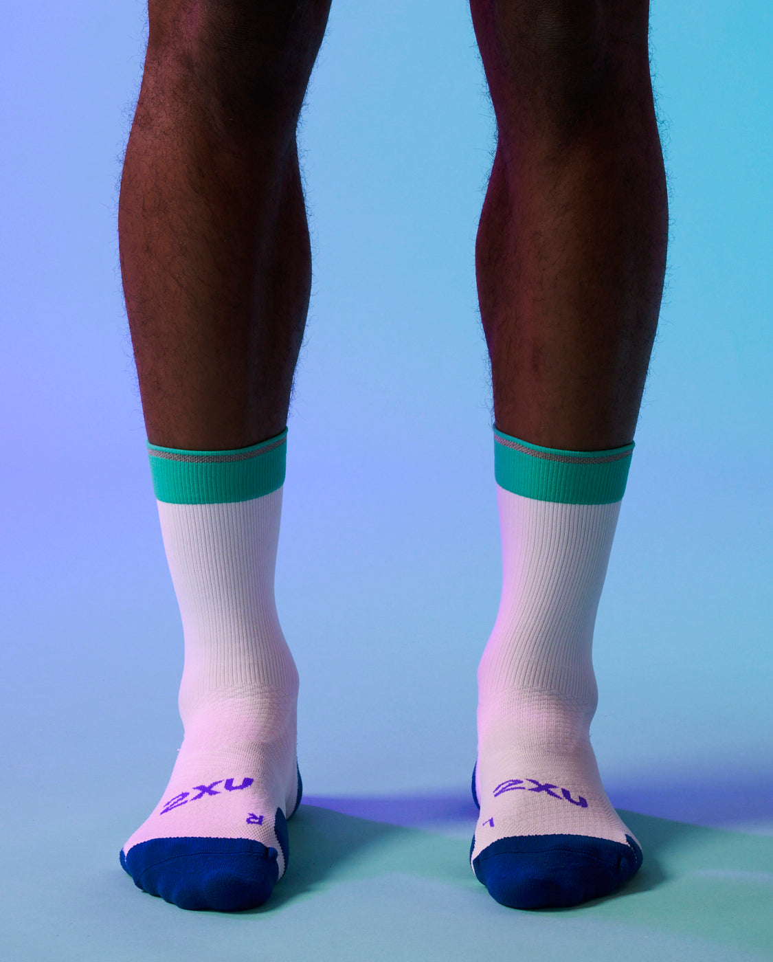 2xu-vectr-light-cushion-crew-laufsocken-wei-mint image 3