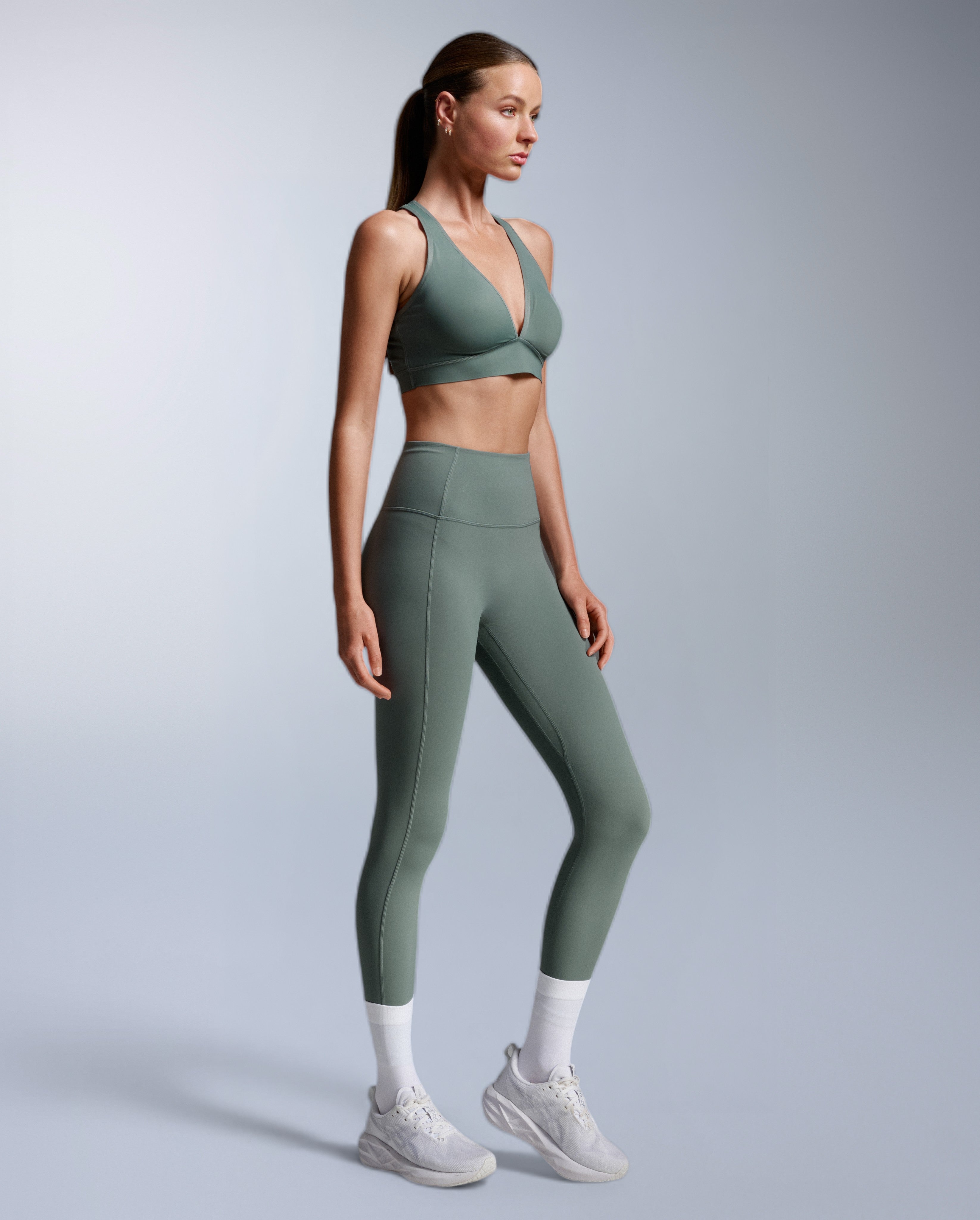 2xu-fluid-hi-rise-tights-damen-oliver-leaf-formend image 4