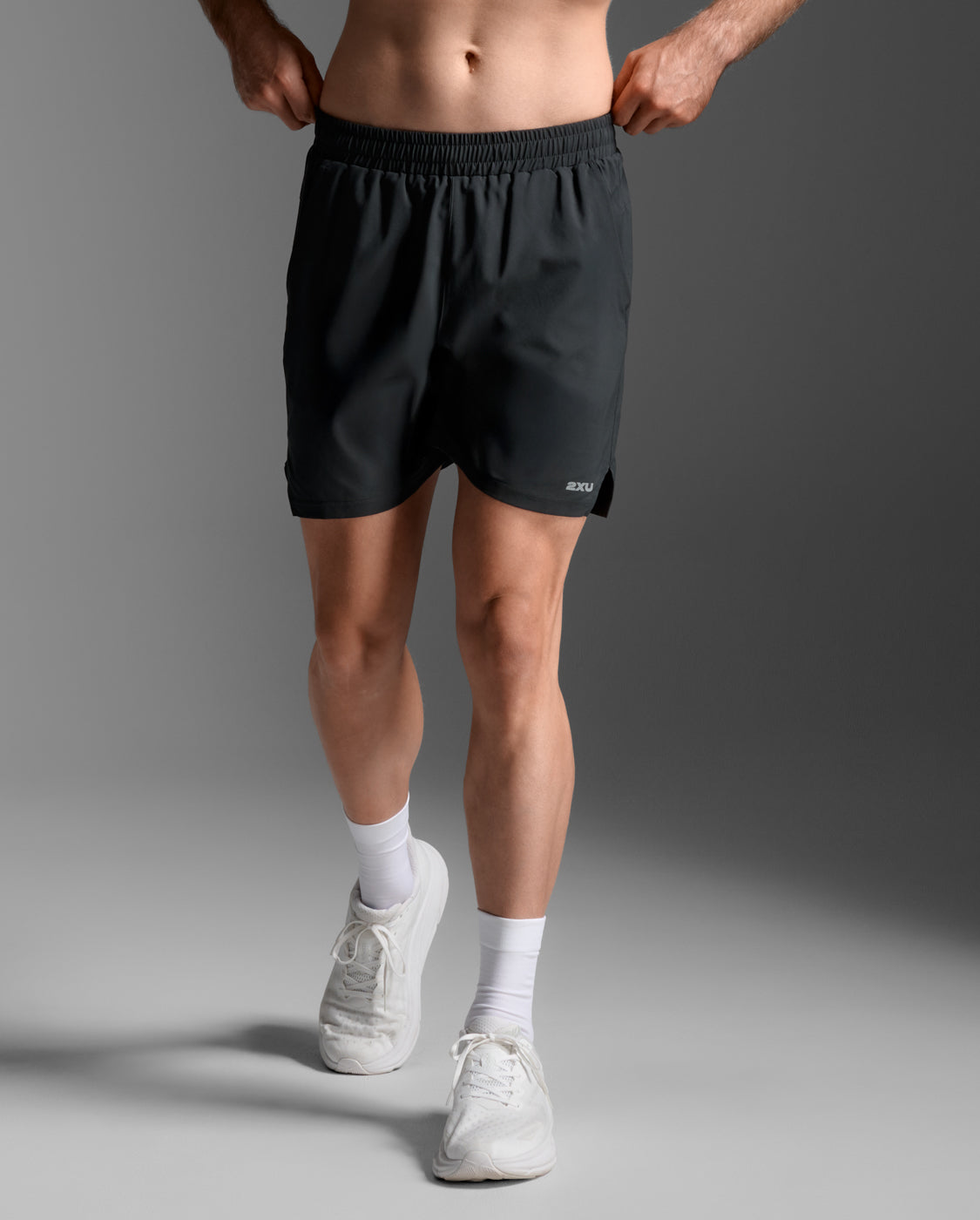2xu-aero-7-inch-shorts-herren-black-silver-ohne-innenslip image 2