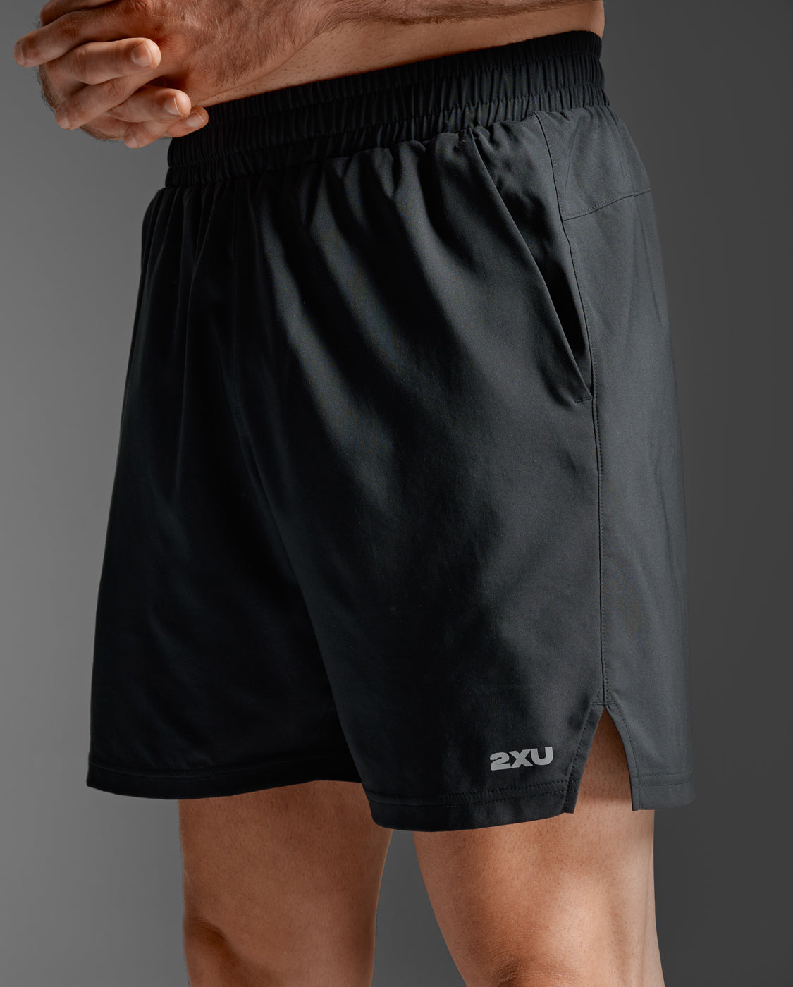 2xu-aero-7-inch-laufshorts-black-herren-lined image 5