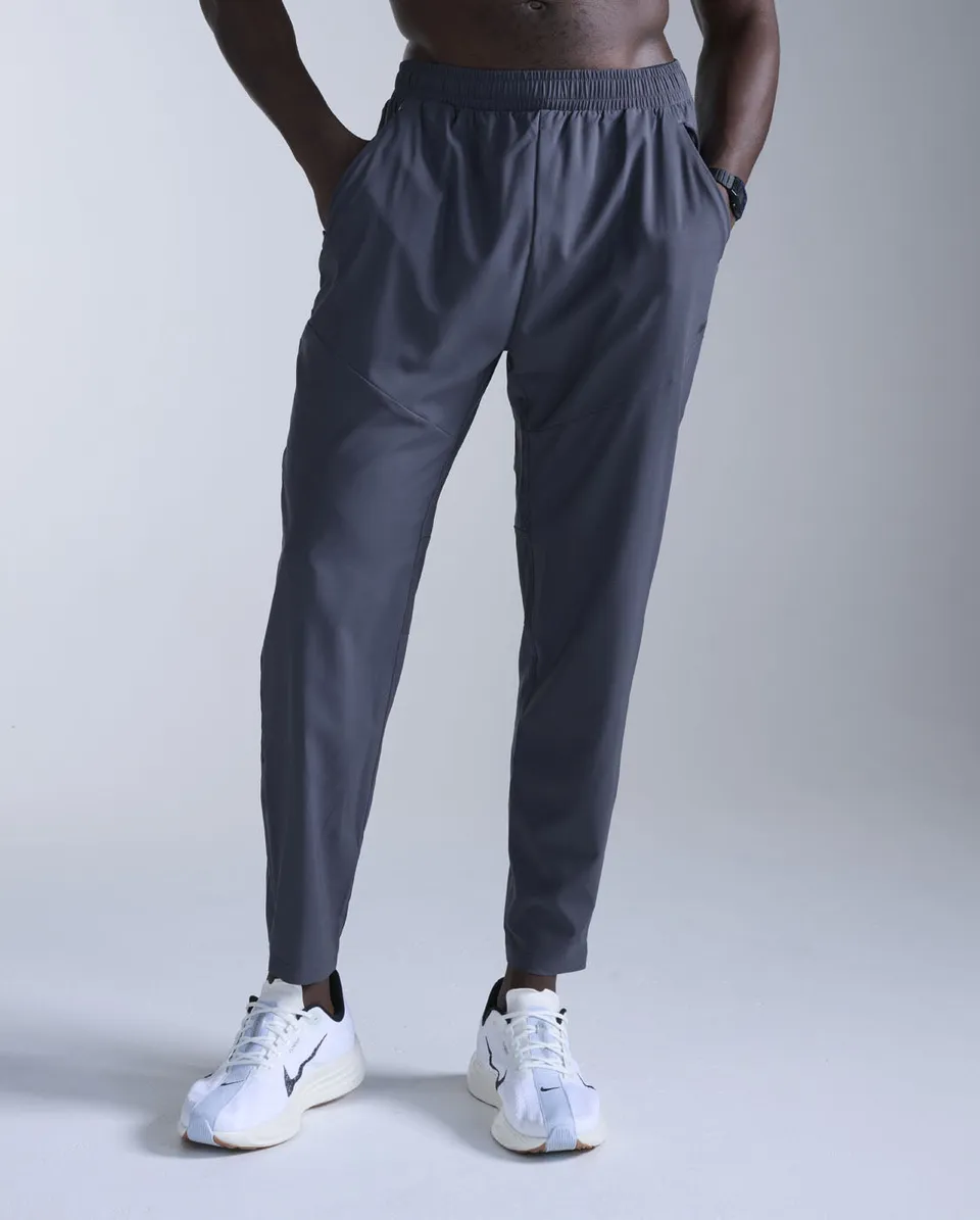2xu-aero-woven-jogger-herren-india-ink-leicht image 1