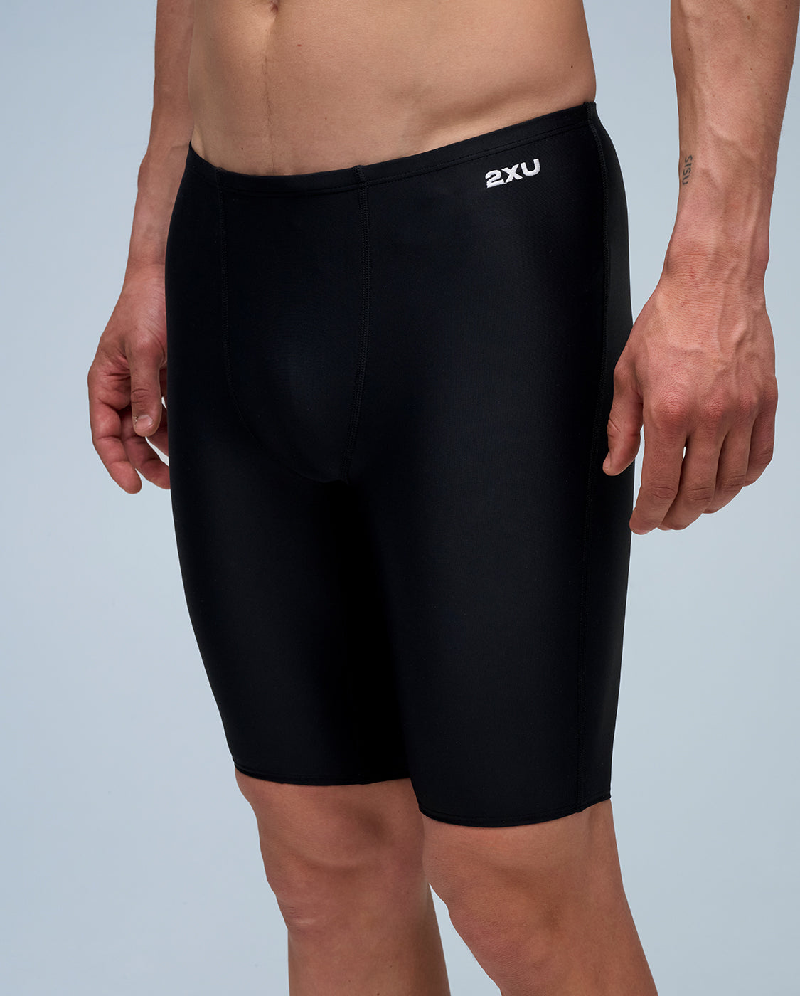 2xu-propel-jammer-schwimmhose-black-white-uv-schutz image 3