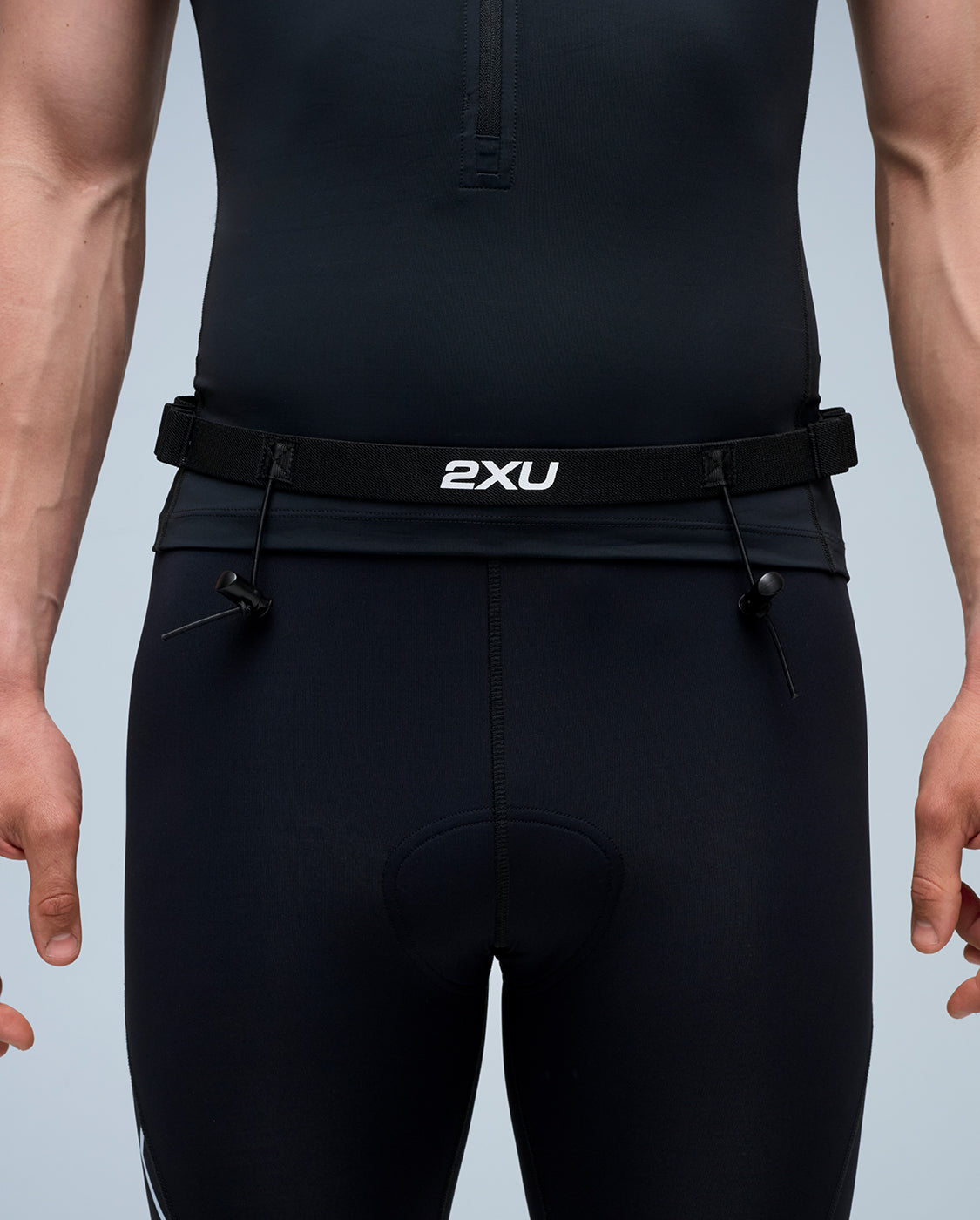 2xu-swim-race-startnummernband-schwarz image 2