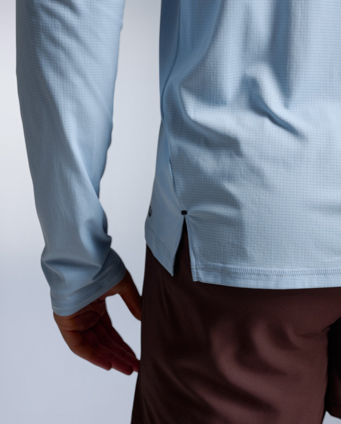2xu-aero-trail-long-sleeve-laufshirt-herren-bay image 6