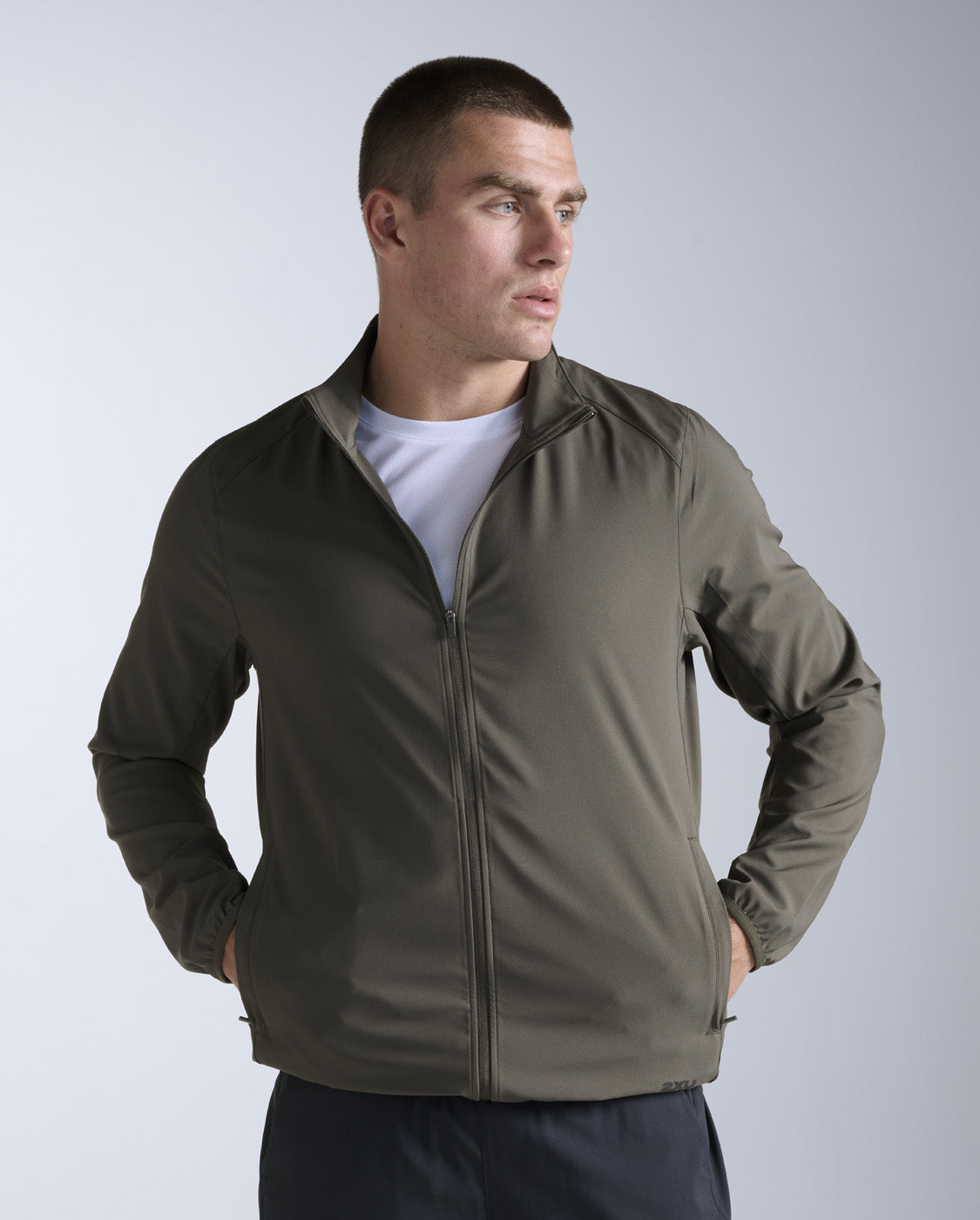 2xu-aero-jacket-laufjacke-flint-black-reflective image 1