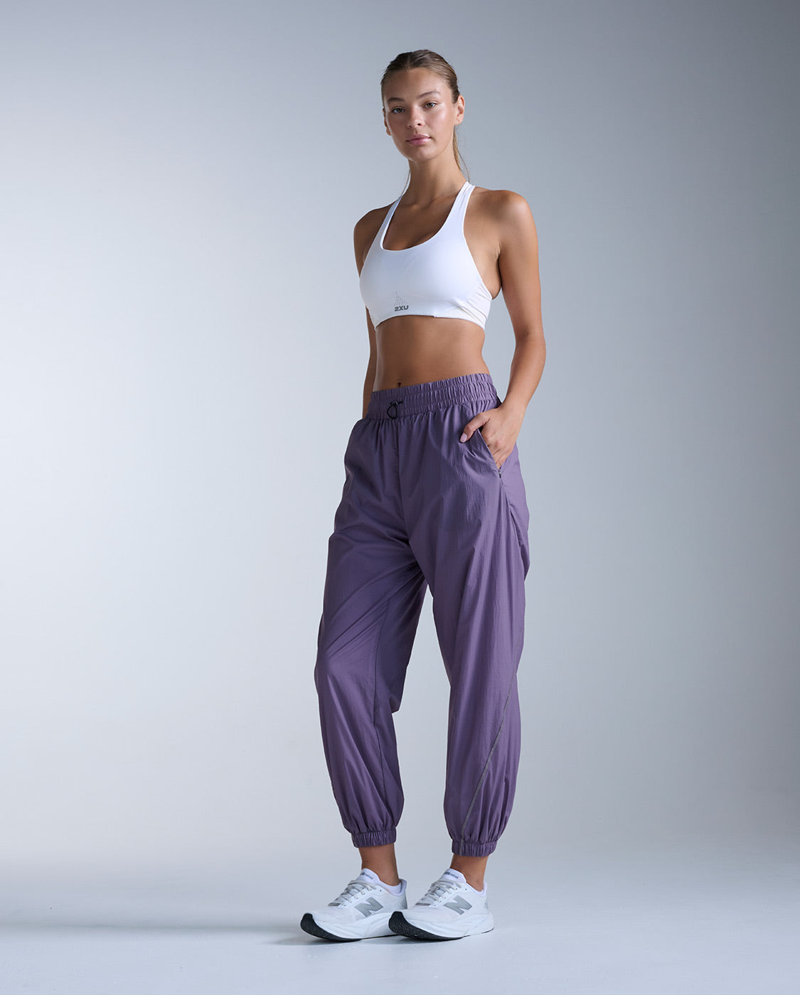 2xu-aero-oversized-jogger-damen-dusted-grape image 8