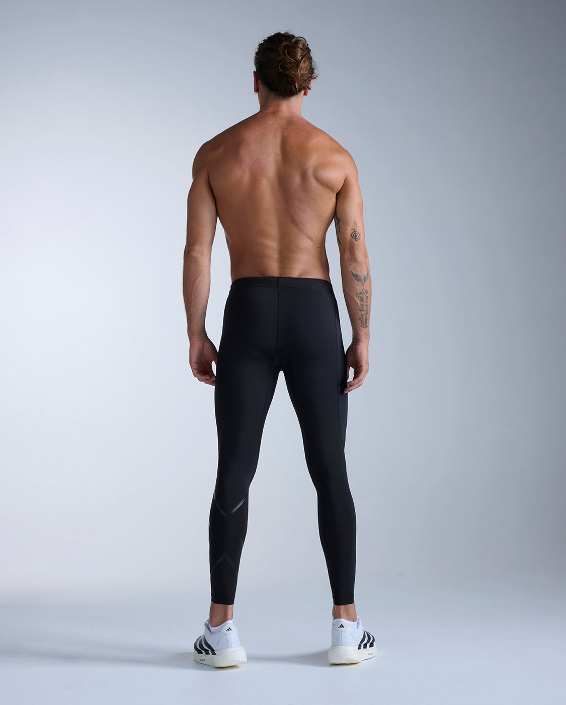 2xu-core-compression-tights-laufhose-schwarz-herren-lang image 4