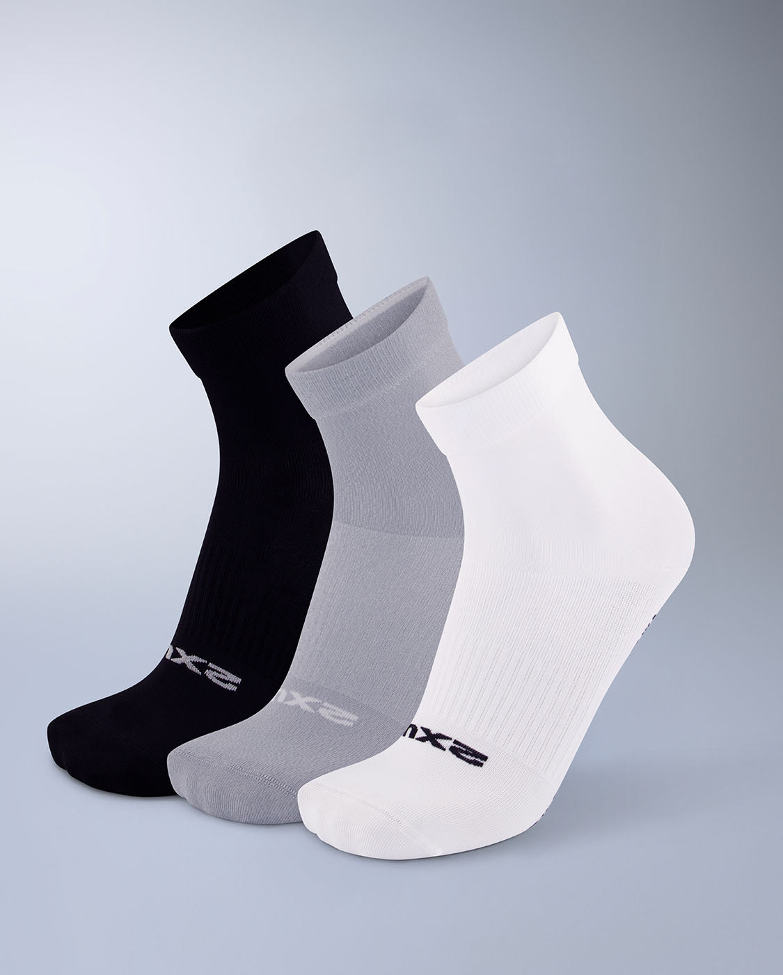 2xu-vectr-performance-crew-grip-socken-3er-pack image 1