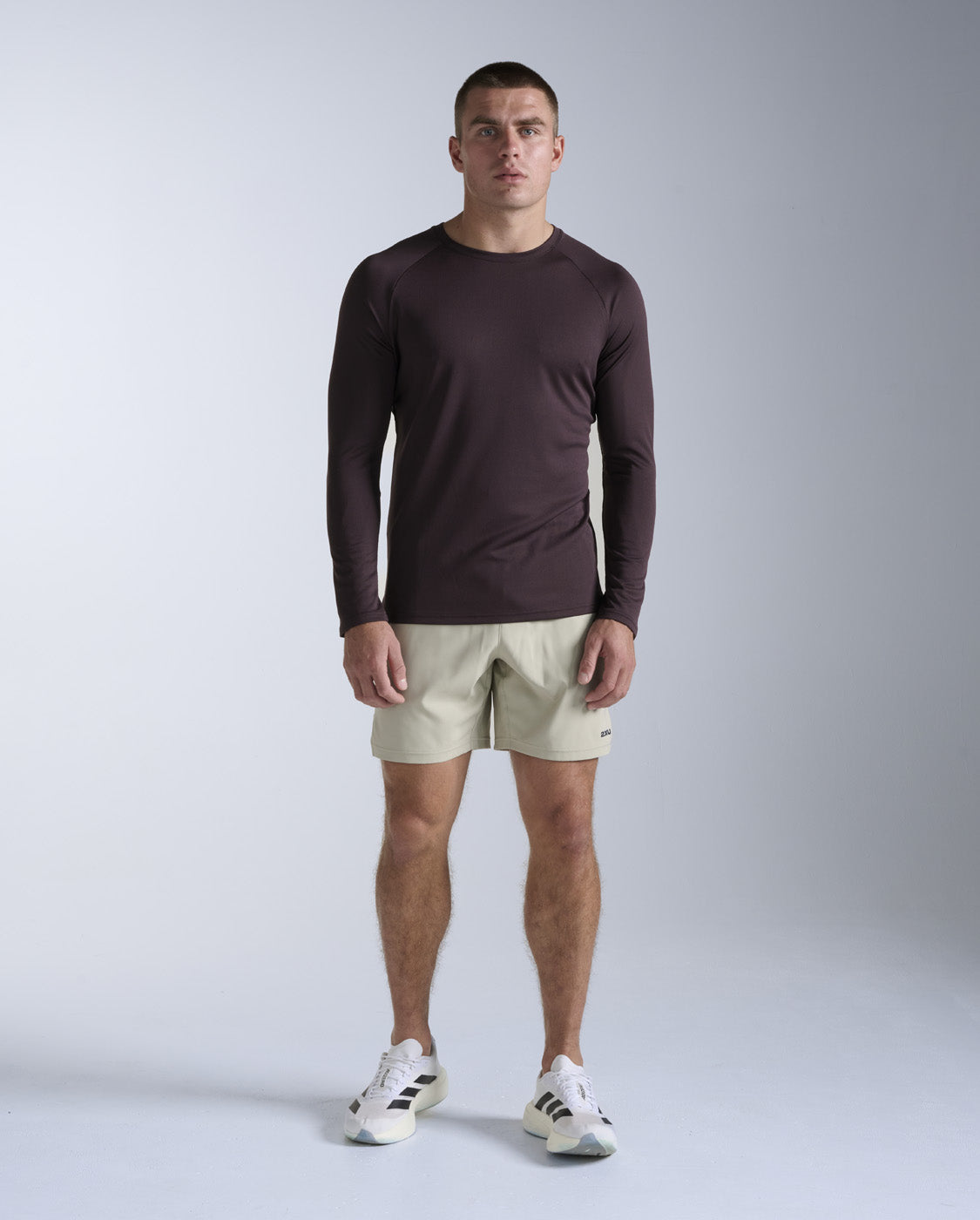 2xu-aero-long-sleeve-laufshirt-bark-black-reflective image 3