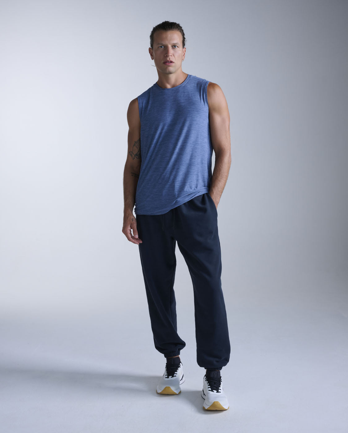 2xu-ez-oversized-organic-cotton-trackpants-schwarz image 5