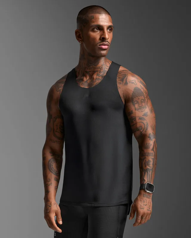 2xu-light-speed-tech-singlet-herren-black-lauf-top image 1