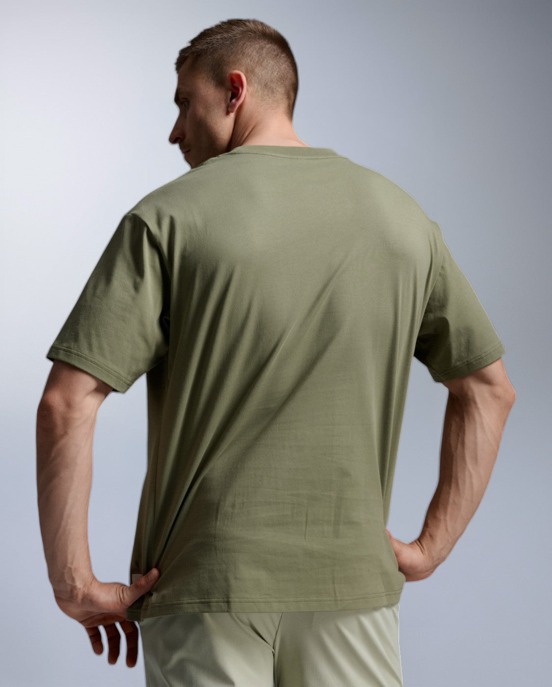 2xu-ez-oversized-organic-cotton-t-shirt-hunter-green image 2