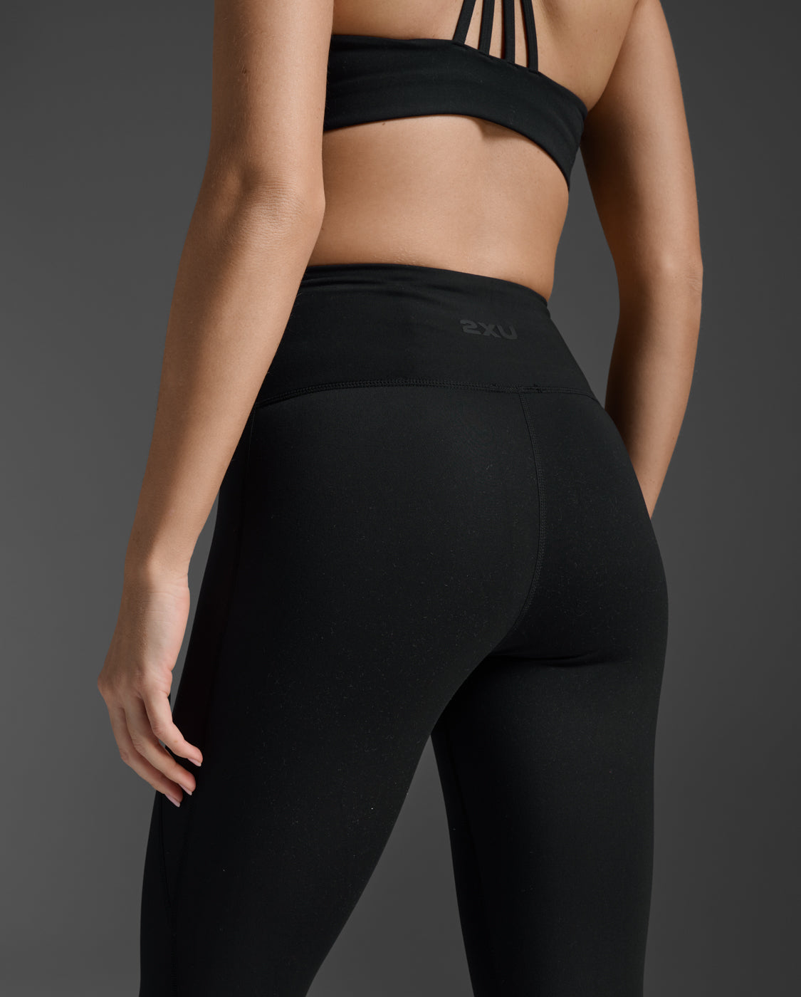 2xu-form-soft-touch-3-4-compression-tights-schwarz image 3