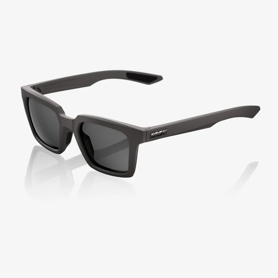 100-erba-matte-dark-smoke-sonnenbrille-smoke-eckig image 1