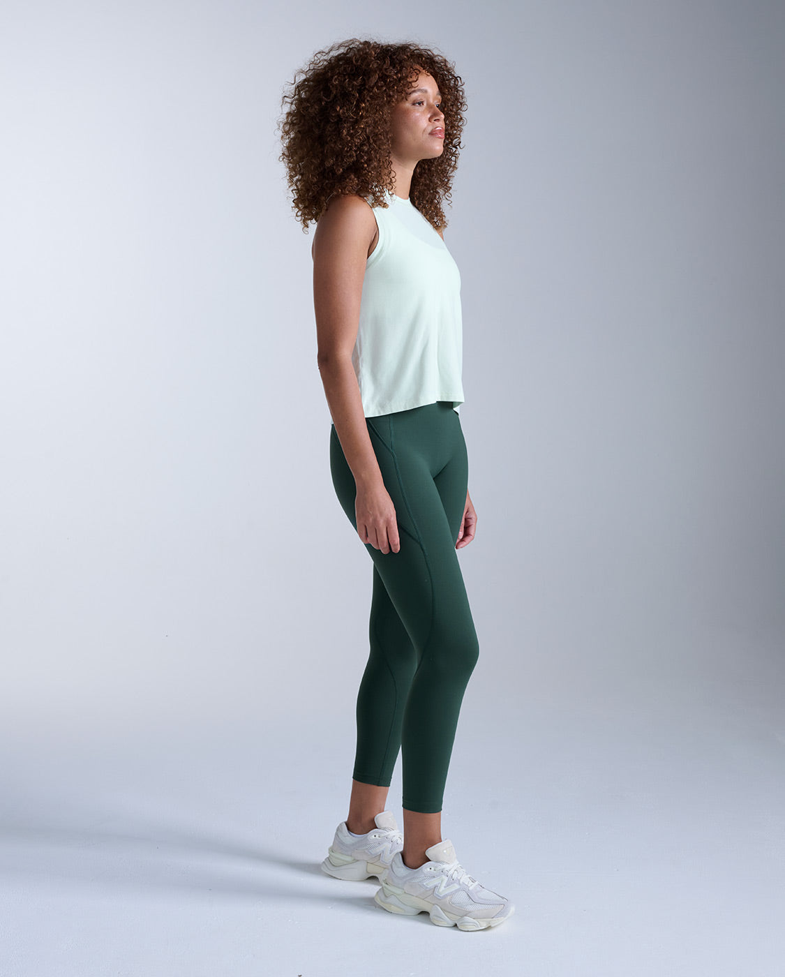 2xu-form-soft-jersey-relaxed-tank-top-mint-dust-atmungsaktiv image 7
