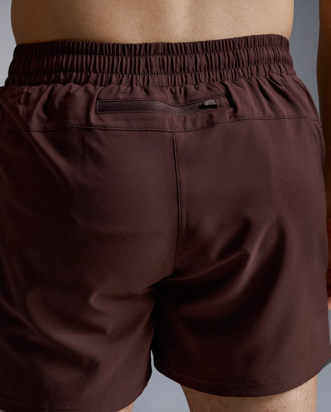 2xu-aero-5-inch-shorts-herren-laufshorts-bark-5-inch image 5