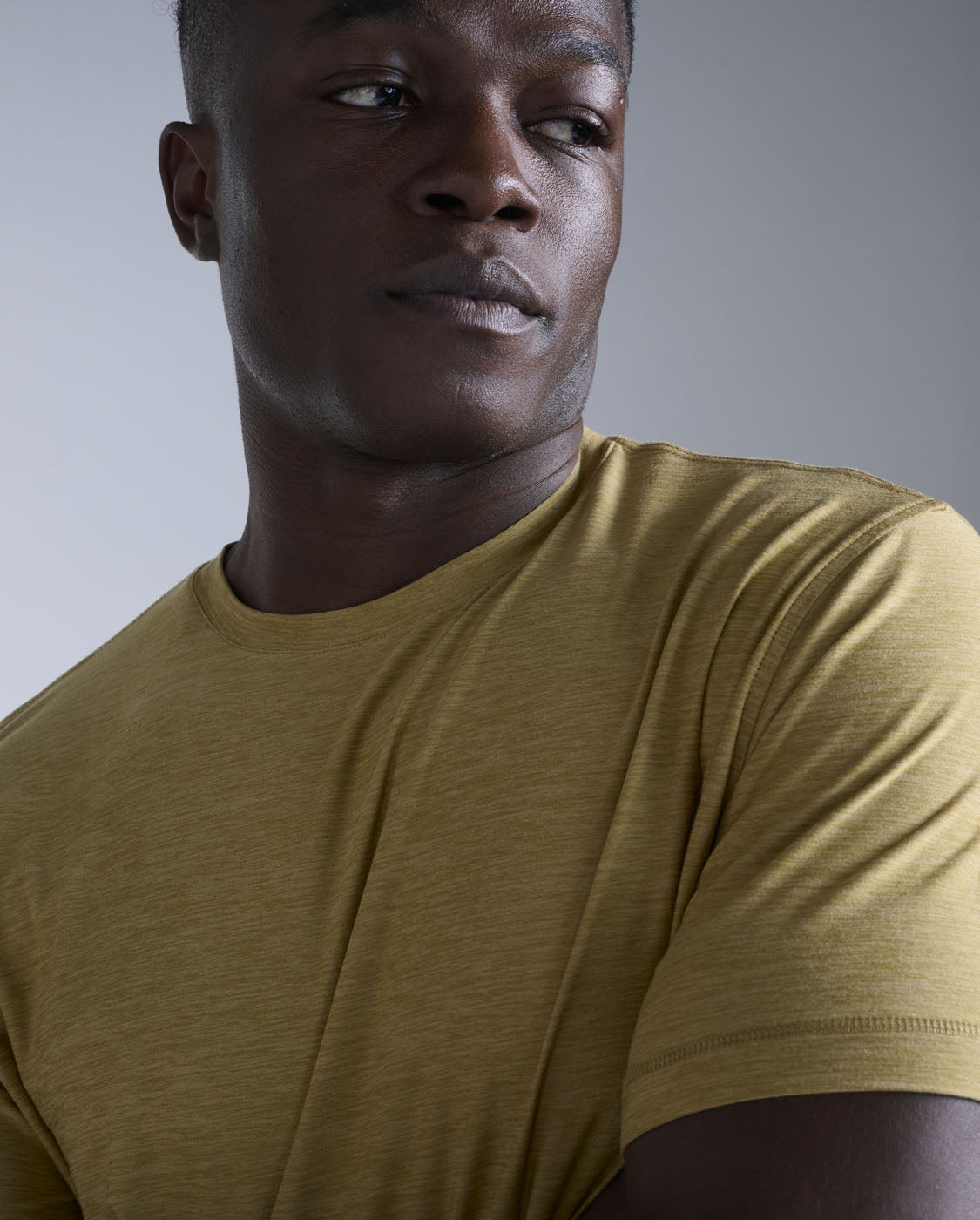 2xu-signature-tee-t-shirt-herren-khaki image 4