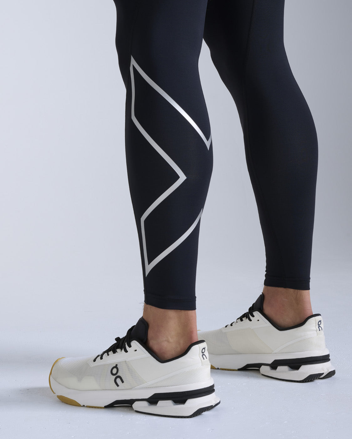 2xu-core-compression-tights-herren-black-silver-lauftights image 6
