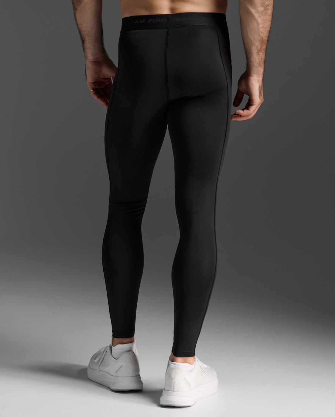 2xu-core-base-layer-compression-tights-schwarz-herren image 3