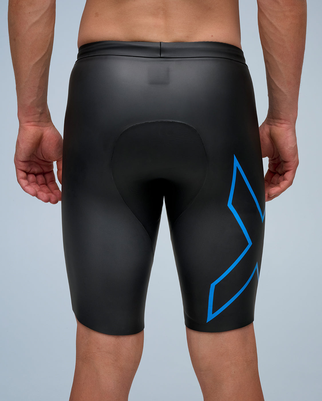 2xu-propel-buoyancy-short-neoprenshorts-schwarz-aloha-auftrieb image 6
