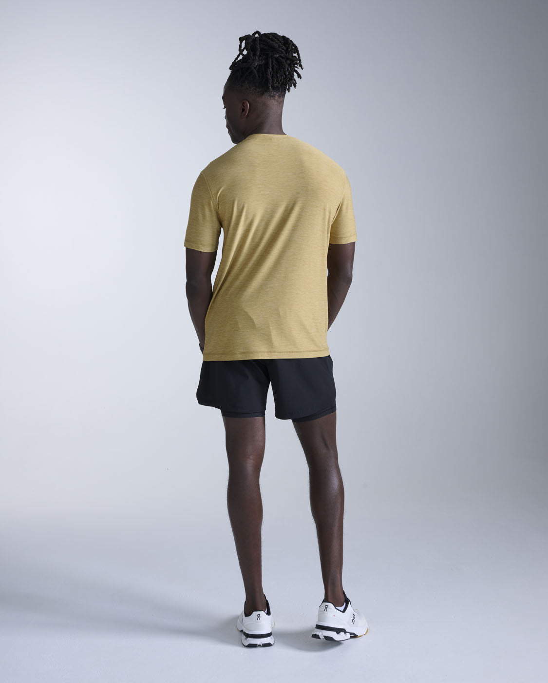 2xu-signature-tee-t-shirt-herren-khaki image 8