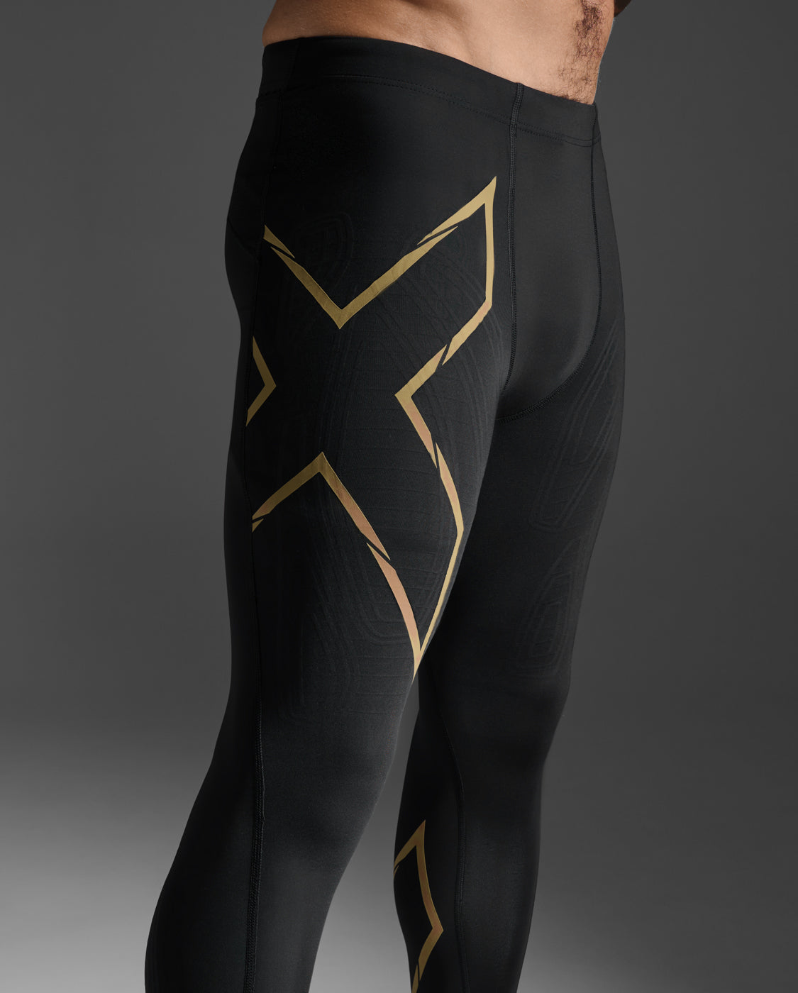 2xu-light-speed-compression-tights-herren-black-gold-mcs image 5