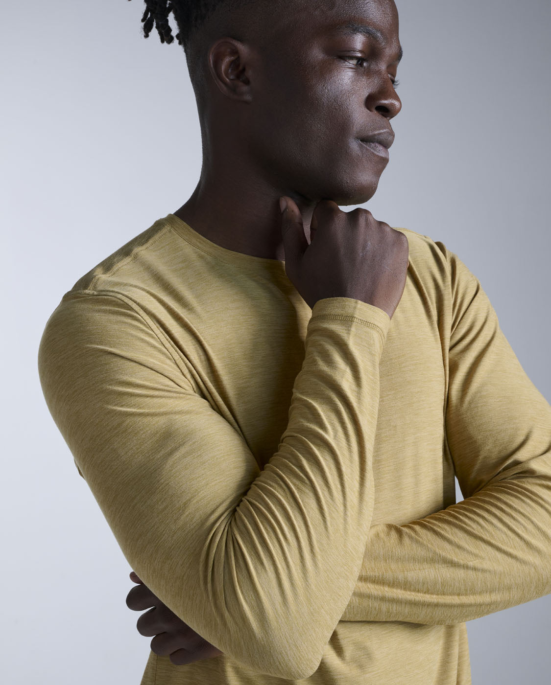 2xu-signature-long-sleeve-khaki-herren-langarmshirt image 4