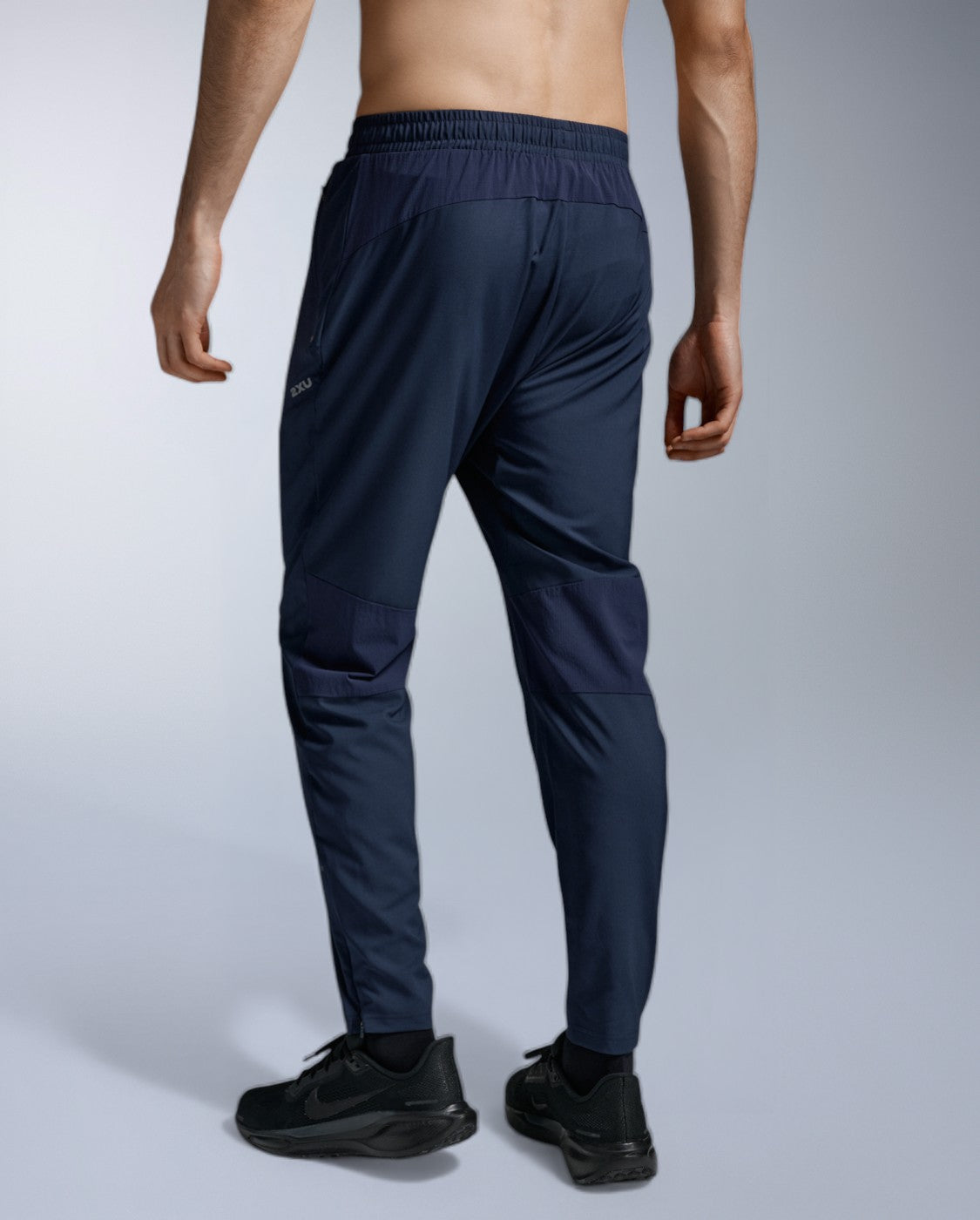 2xu-aero-woven-jogger-laufhose-herren-midnight-reflective image 3