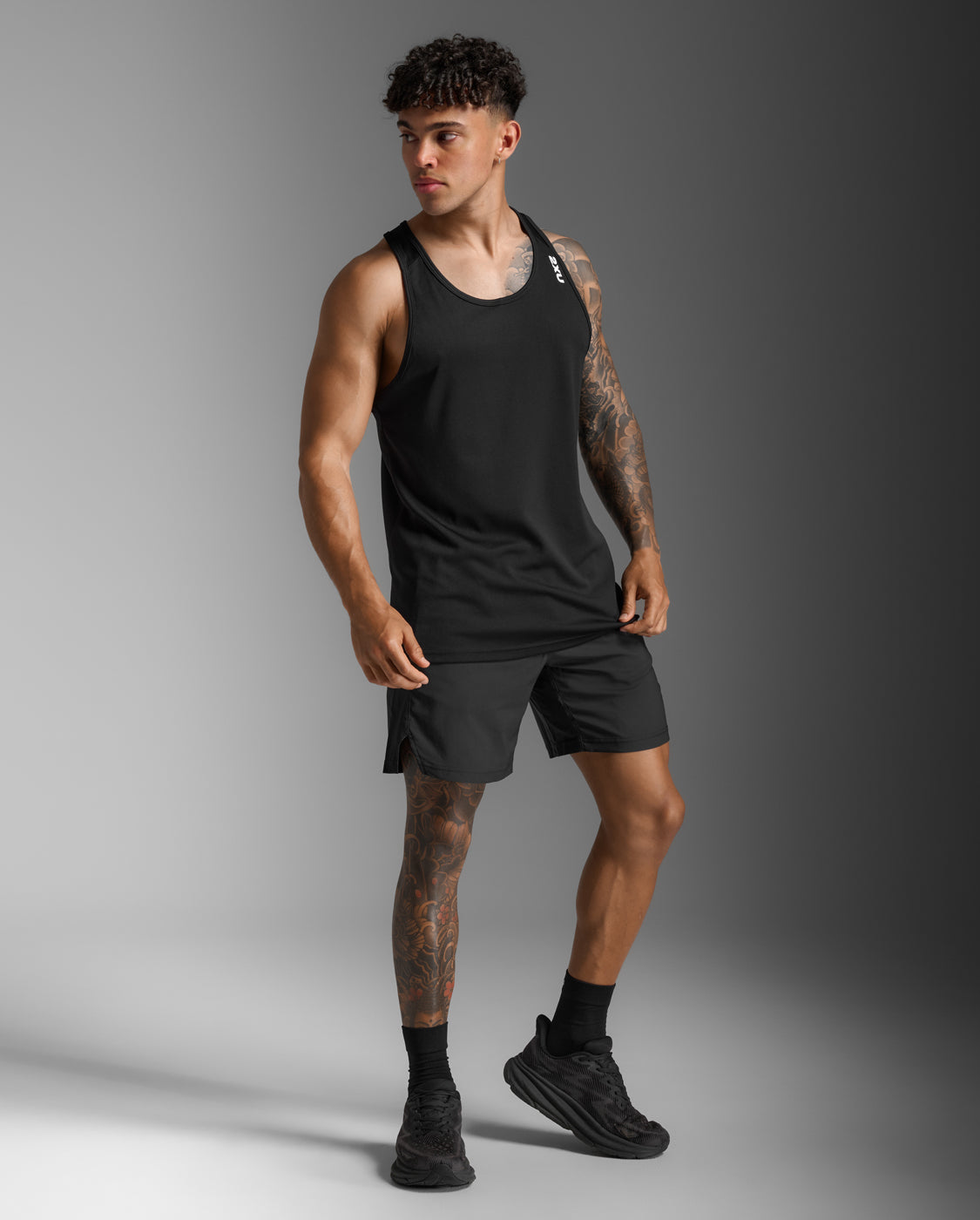 2xu-motion-aspire-singlet-herren-schwarz image 4