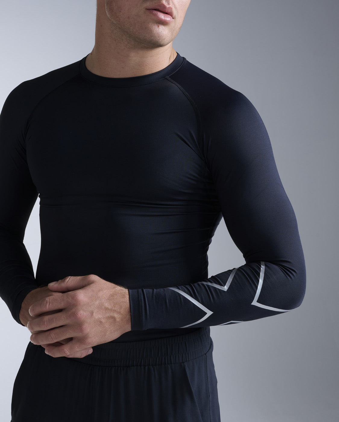 2xu-core-compression-langarm-shirt-black-herren image 3