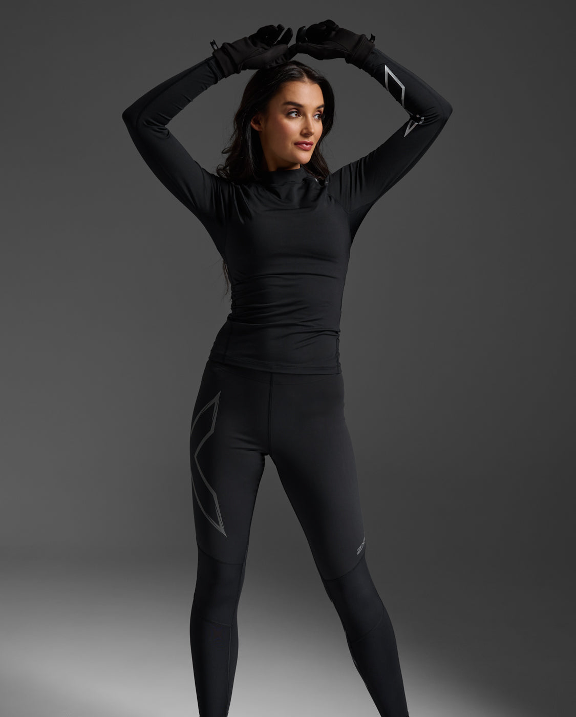 2xu-ignition-compression-long-sleeve-damen-schwarz image 5