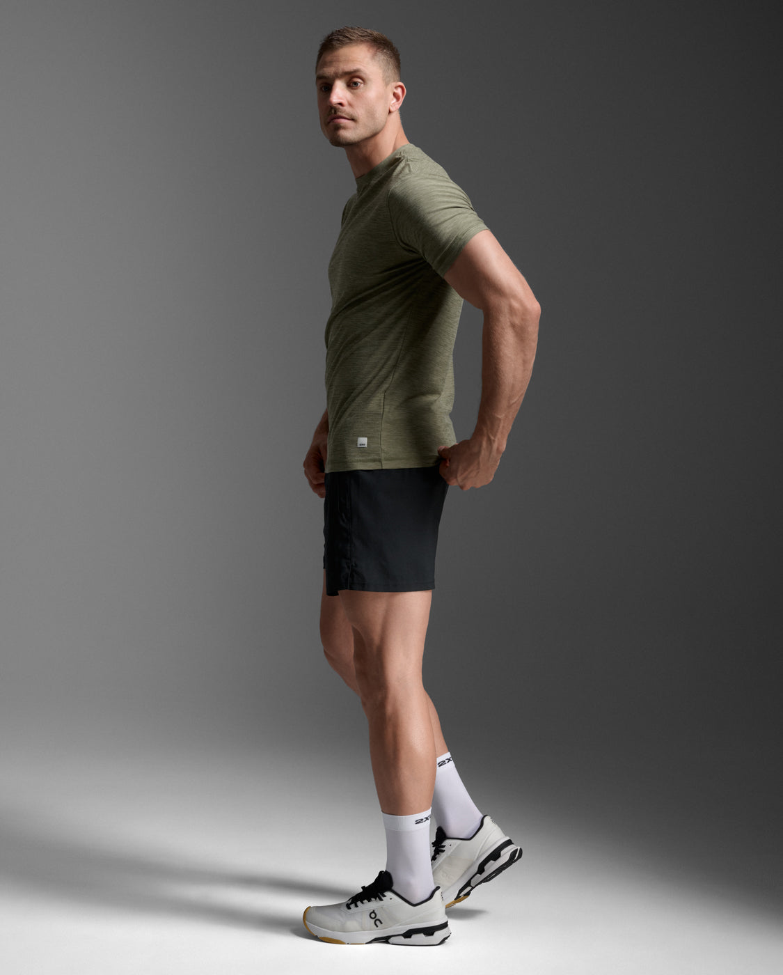 2xu-signature-t-shirt-herren-hunter-green-regular image 2