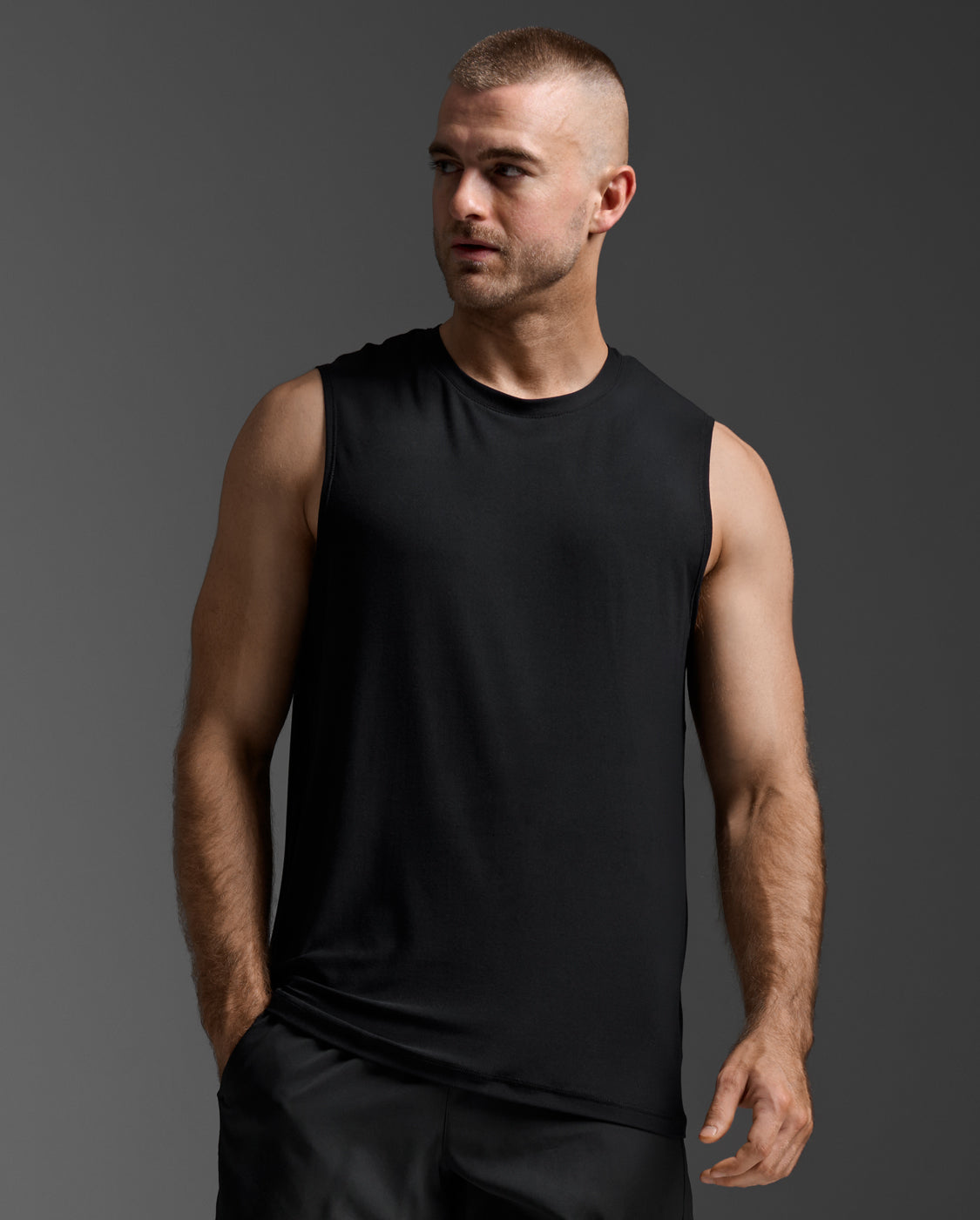 2xu-signature-tank-tanktop-schwarz-herren-jersey image 2