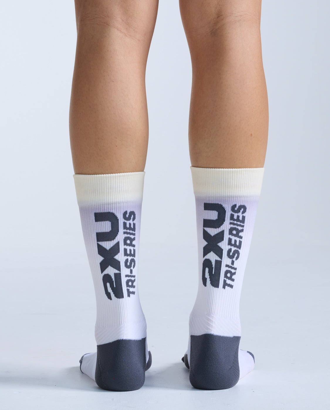 2xu-vectr-light-cushion-crew-socken-wei-kompression image 4