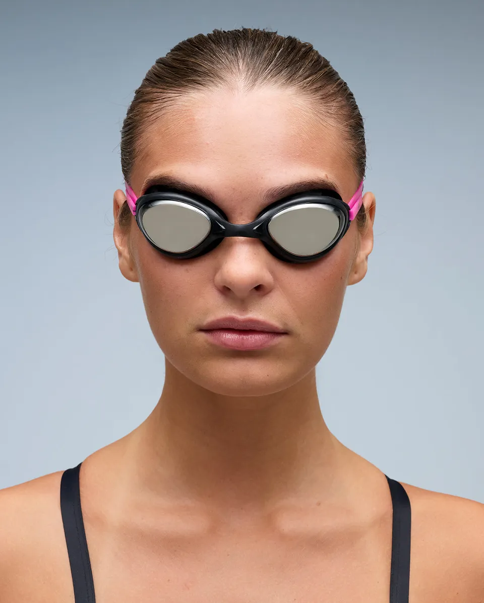 2xu-propel-swim-goggle-schwimmbrille-punk-pink-mirror image 1