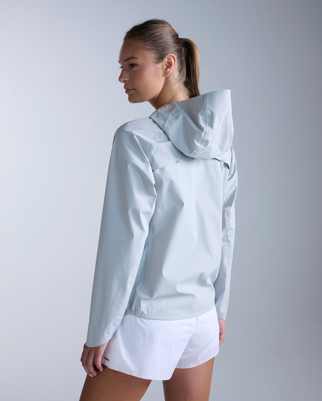 2xu-ignition-shield-laufjacke-harbor-mist-damen-wasserdicht image 3