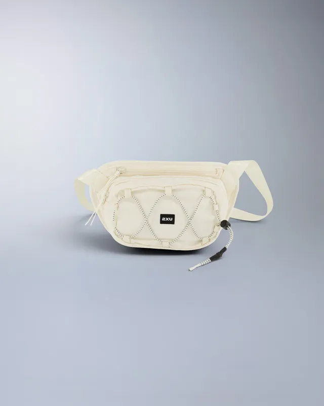 2xu-swim-race-cross-body-bag-umh-ngetasche-chalk-wasserabweisend image 1