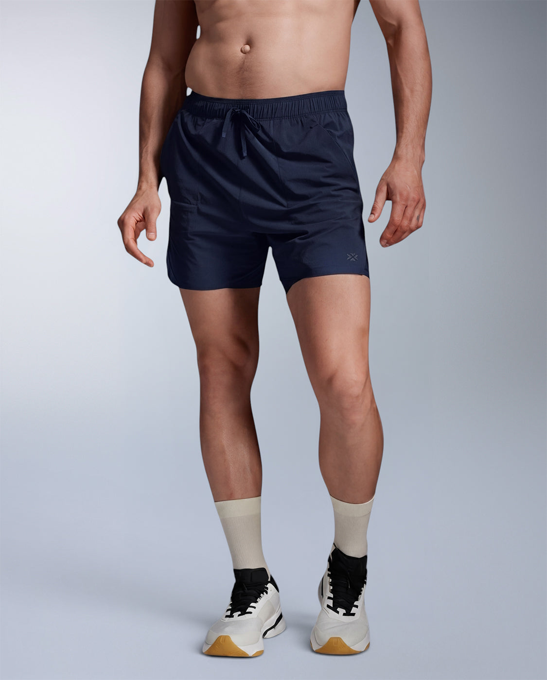2xu-force-2-in-1-5-inch-shorts-midnight-herren image 1