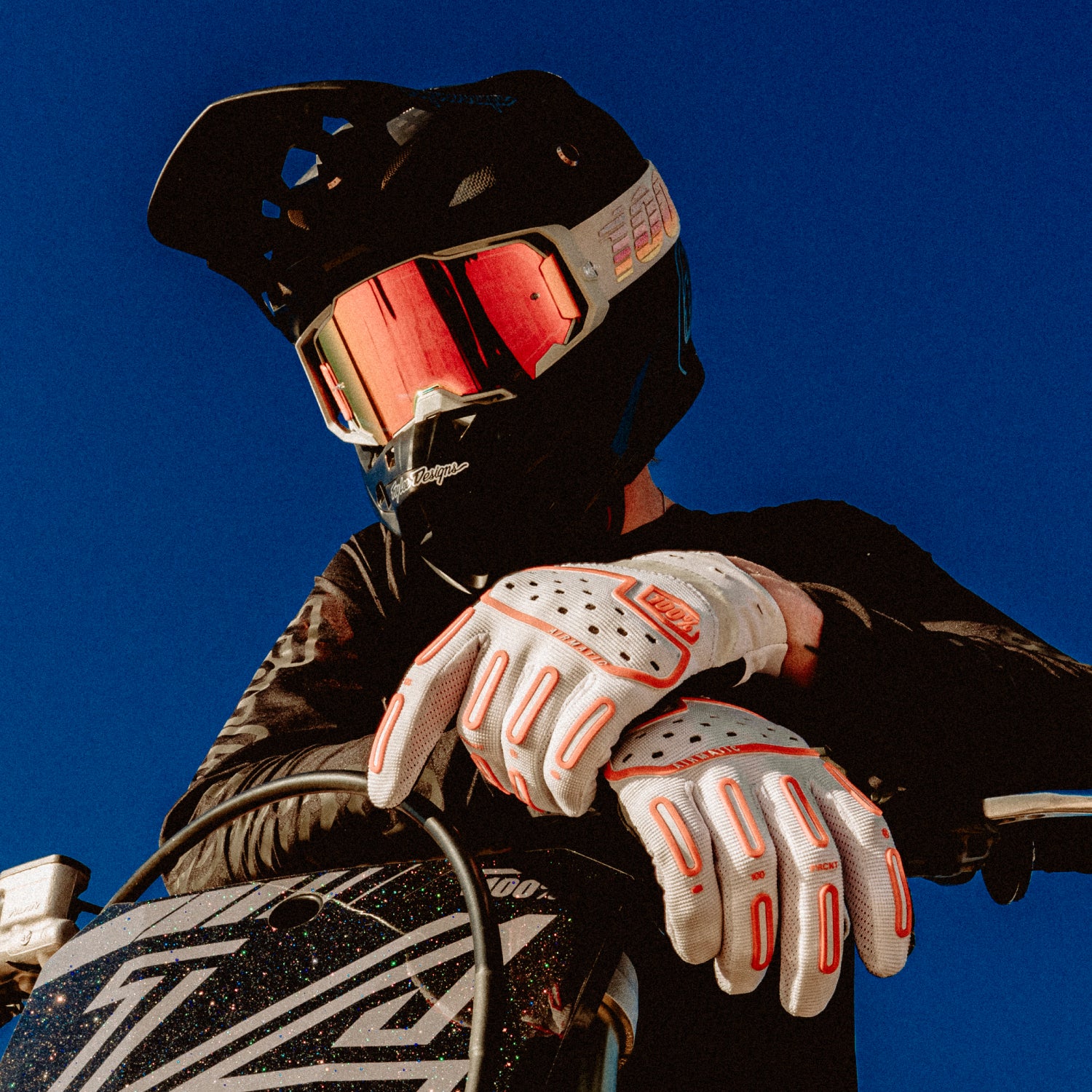 100-armega-motocrossbrille-fallbrook-red-mirror image 3